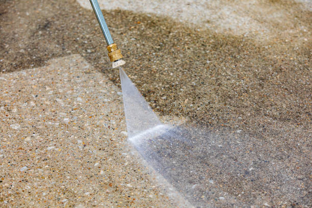 Professional  Pressure Washing Services in Amherst, WI